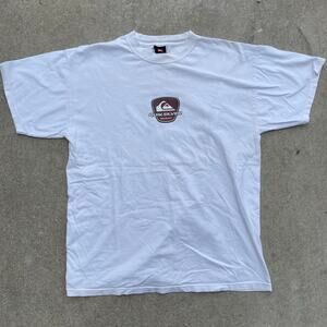 Vintage Y2K Quiksilver Shield Logo Tee White Surf Skate Mens M Boxy 2000s